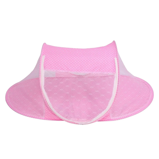Protege el descanso de tu bebé de forma segura y cómoda con nuestro mosquitero para bebé. Diseñado para brindar tranquilidad a los padres y mayor comodidad a los pequeños, crea una barrera efectiva contra mosquitos, insectos y otros agentes externos.

Su diseño ligero y transpirable permite una excelente circulación de aire, manteniendo al bebé fresco y protegido en todo momento. Ideal para usar en la cuna, coche, corral o durante viajes.

✨ Beneficios:
Protección contra mosquitos e insectos.
Material suave